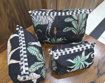 ジャングル柄のコットンキルティング製トイレタリーポーチ – スタイリッシュで旅行に便利なオーガナイザー