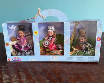 Vintage Barbie Kelly Friends of the World Gift Set Toys R Us Exclusive 2002 Mattel 54863