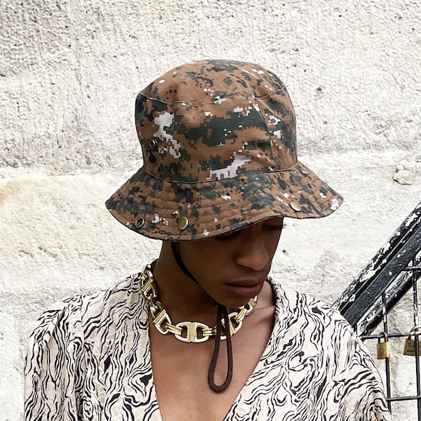 Bob militaire de Colombie en ribstop 100% coton et motif camouflage