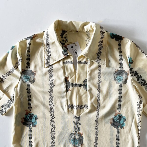 Vintage 1970 top / shirt polo in mesh floral pattern 70s , size M (US 6 )