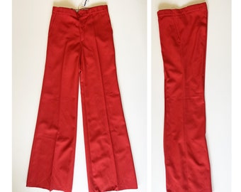 1970 red bell bottom pants, permanent pleats, flared pants and high waist vintage 70s size XS