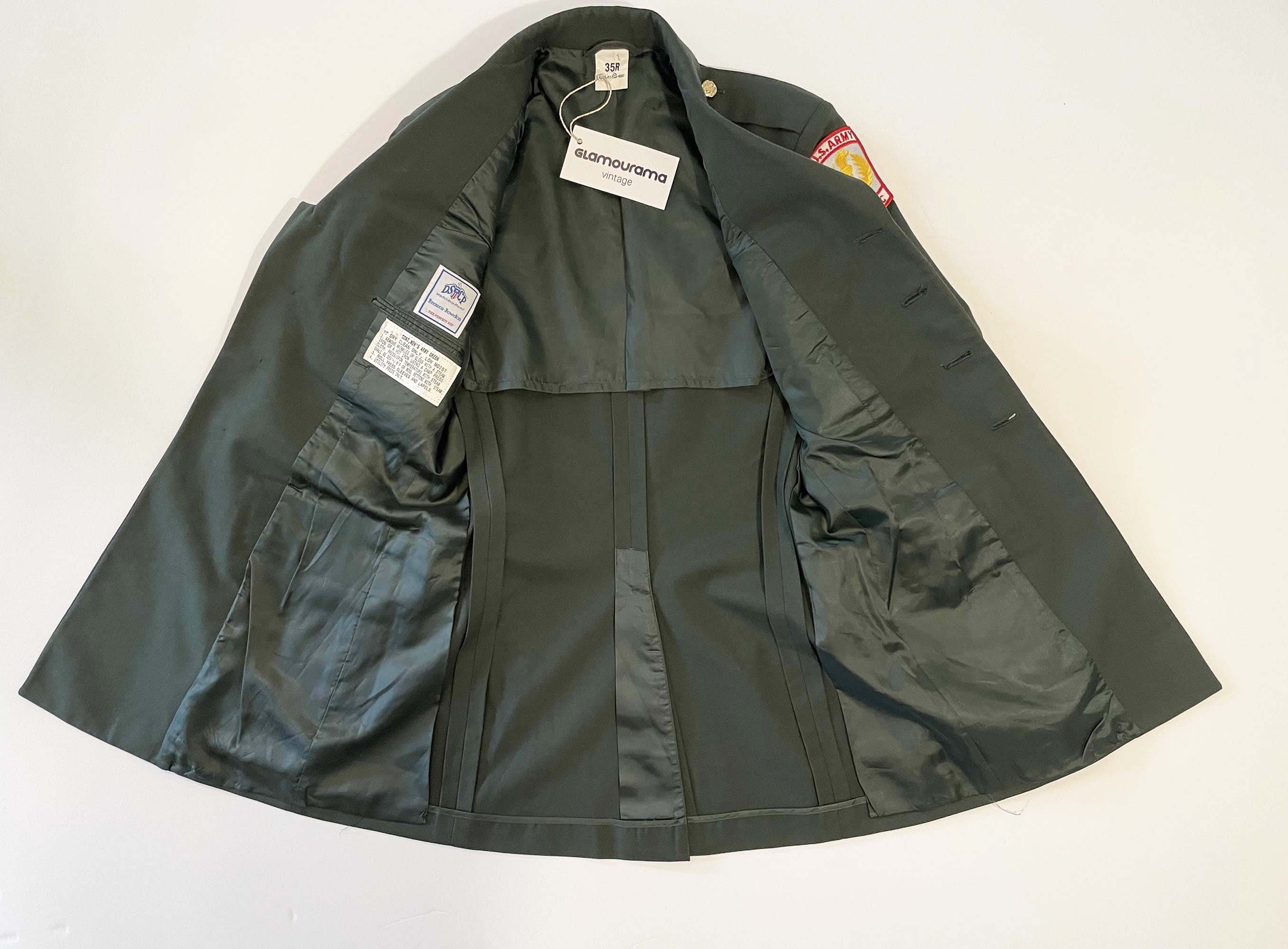 US Army J.R.O.T.C Military Jacket, Vintage Men's Green US Army J.R.O.T.C Military Jacket, Vintage Men's Green