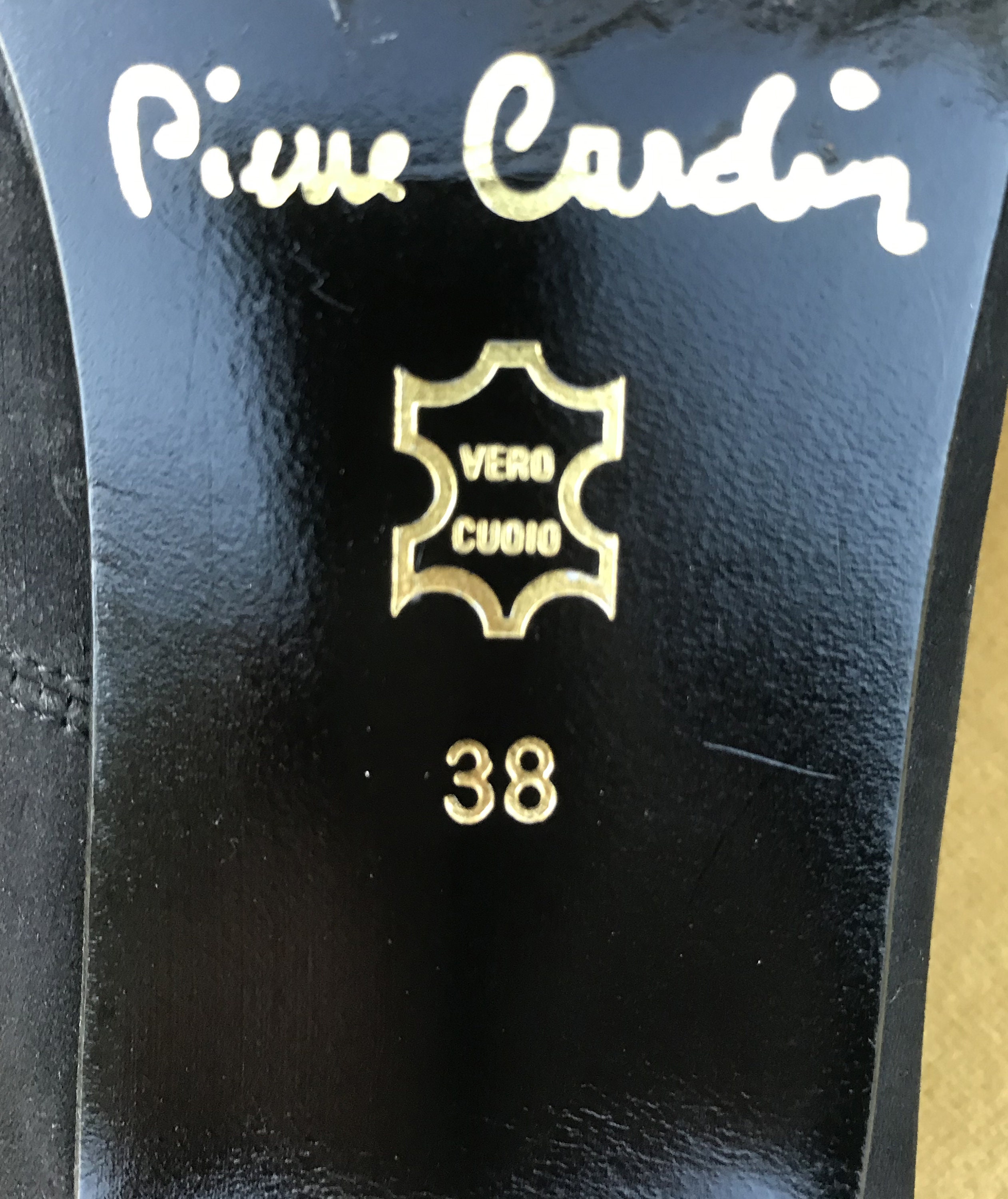 Escarpins Pierre Cardin Vintage - Taille 37/38, Cuir Noir, Talon Cône, Occasion