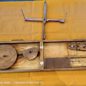 WORKING CHARKHA [Wood]
