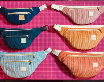 Cord-Gürteltasche, trendige Tasche, Stadttasche, Damentasche, handwerklich, Umhängetasche, Geschenk für sie, in Frankreich genäht, Jeans
