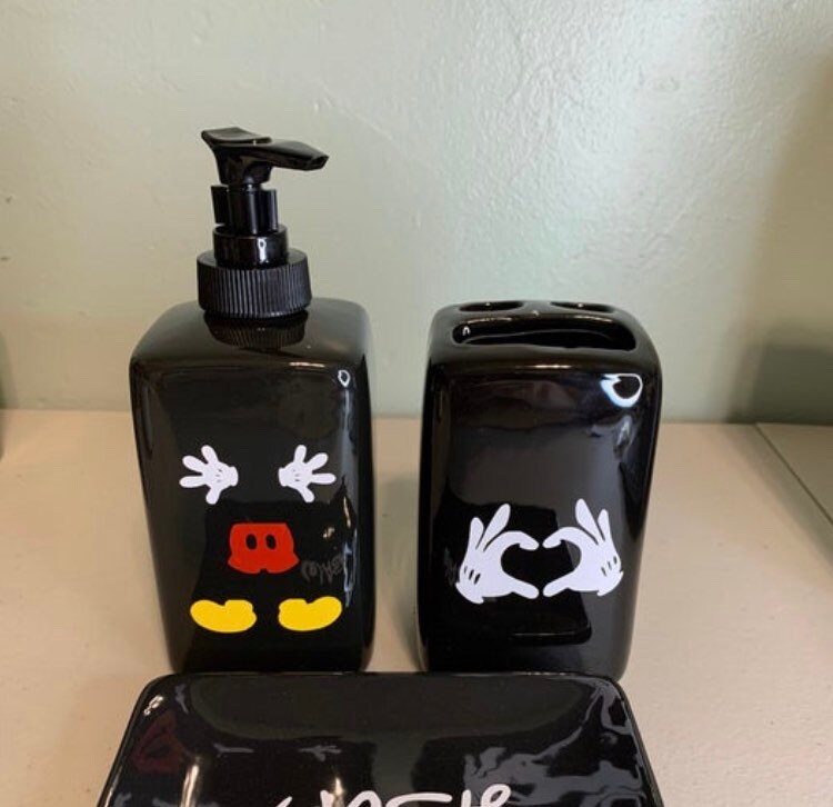Disney Mickey Mouse inspirado en el juego de baño negro | Etsy