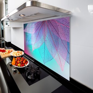 Tempered Glass Kitchen Backsplash: Modern Leaf Design