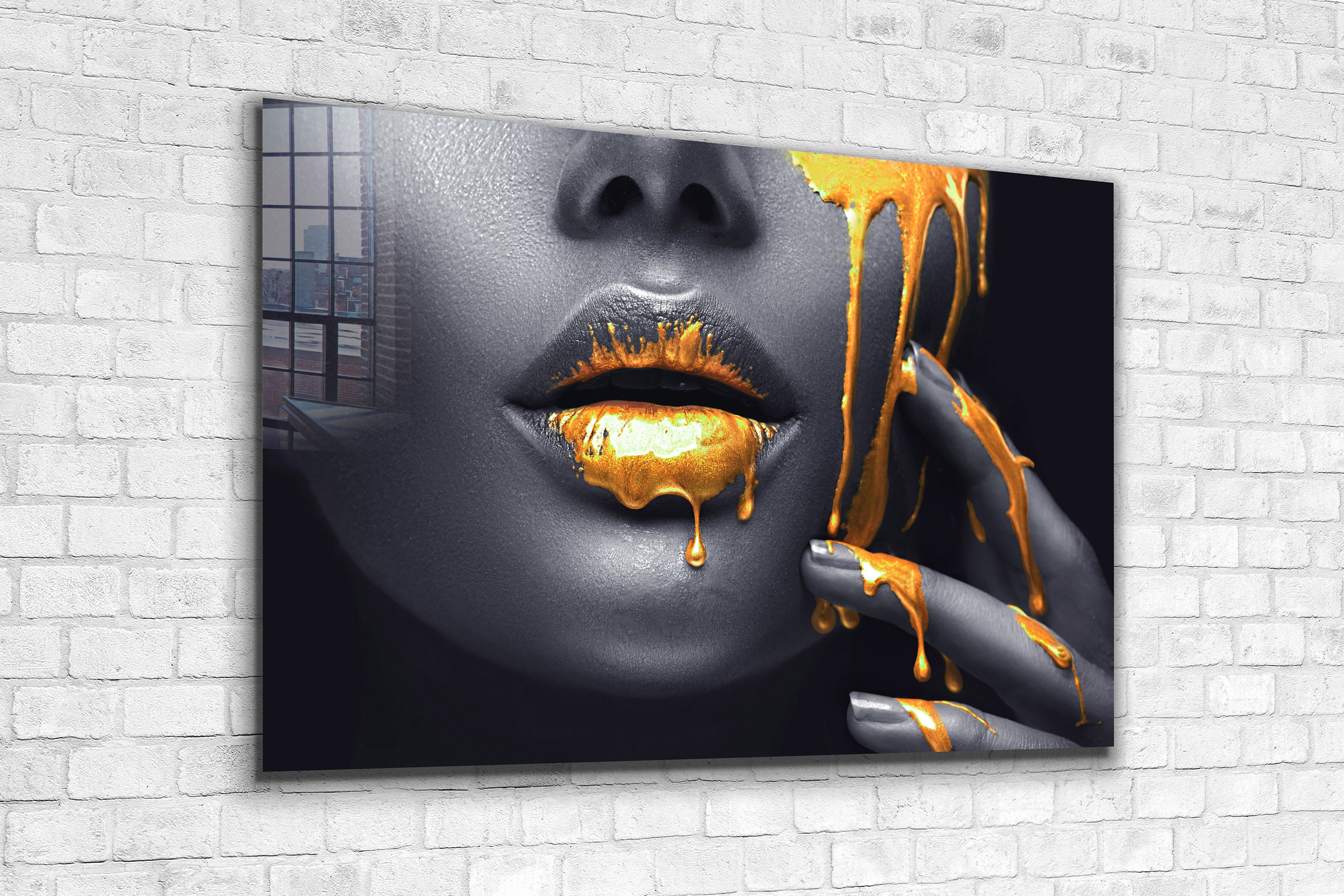 Black & Gold Woman Tempered Glass Wall Art: Vivid Modern Decor