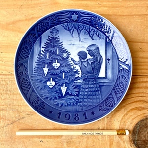 Royal Copenhagen Christmas Plates, Cobalt Blue Porcelain 7&quot; Plate, Collectible Christmas Plate, Vintage Commemorative Plate, Holiday Decor