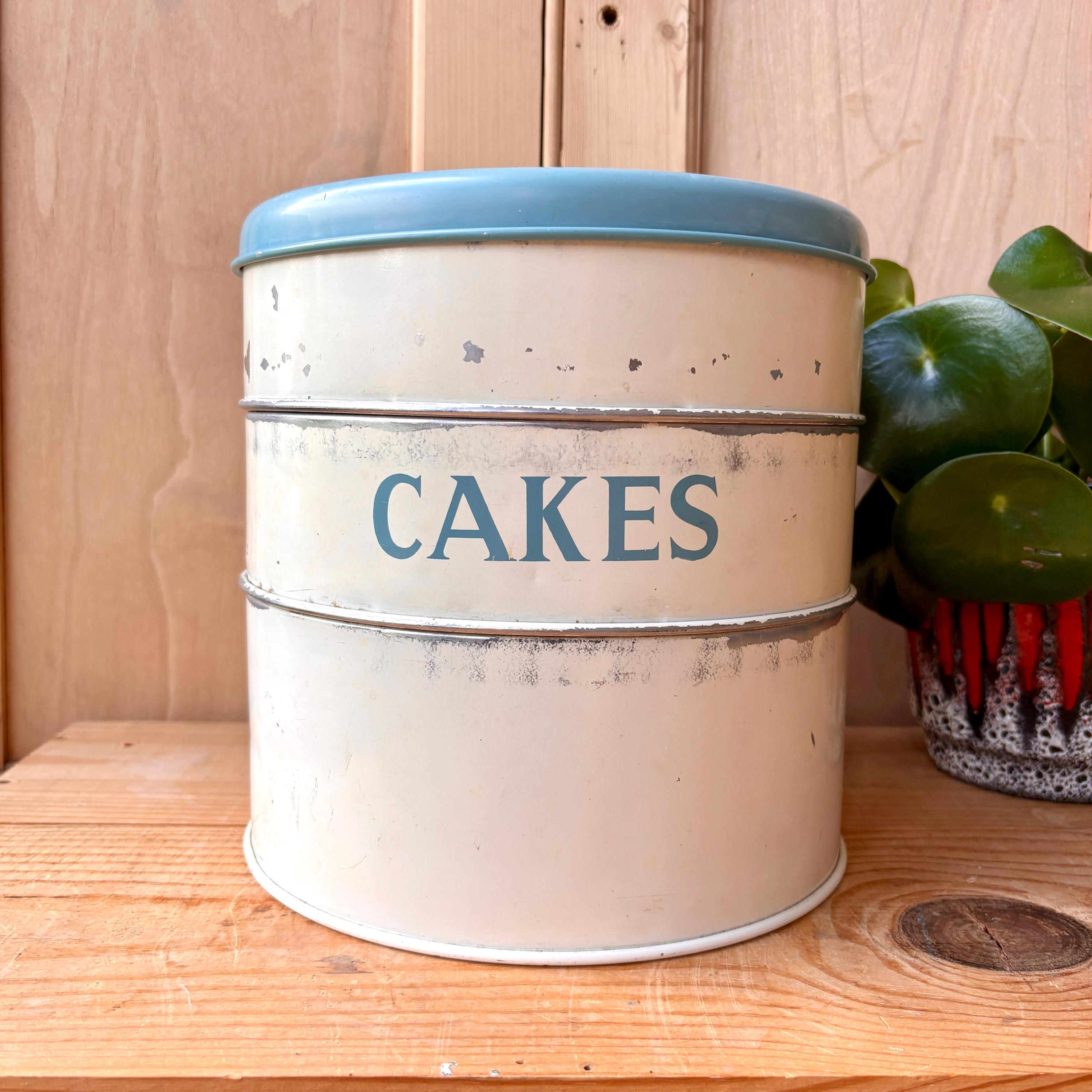 Enamel Cake Tin UK