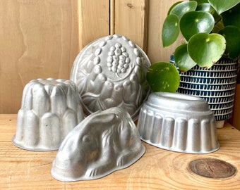 Vintage Jelly Pudding Molds, fruit bowl, Blancmange Pudding Mold, Kitchen tidy, Mid Century Jelly Molds, Metal Jelly molds.