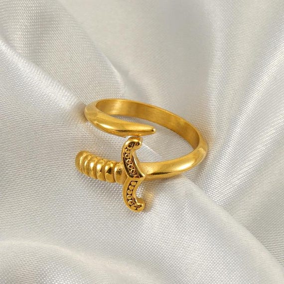 Goldryn Sword Ring, Aelin Galathynius, Sword Ring, Terrasen, Throne of Glass Merch