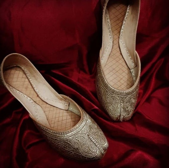 Gold & Silver Strass enkelband Pakistaanse Khussa Khussa platte damesschoenen. Punjabi Jutti Indiase schoenen Schoenen damesschoenen Instappers Juttis en mojaris Kundan Bruidsmode trouwschoenen