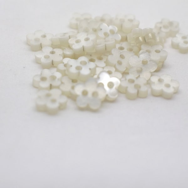 Tiny Little Flower Resin 7.5mm White/Cream Pearled Colour Buttons - Made In Italy - 10pk