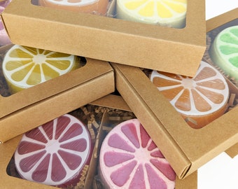 Caja de regalo de cítricos personalizable: elija jabón de glicerina cítrica o bomba de baño (pomelo, limón, lima o naranja)