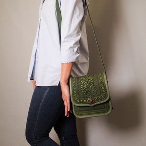 Medium crossbody handbag for a woman, Olive shoulder leather tote bag, Green messenger handbag, Tooled leather handmade handbag