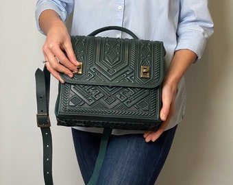 Green crossbody briefcase Green leather purse Women's leather attaché Shoulder handbag for tablet Handmade tooled briefcase Unisex bag Gift