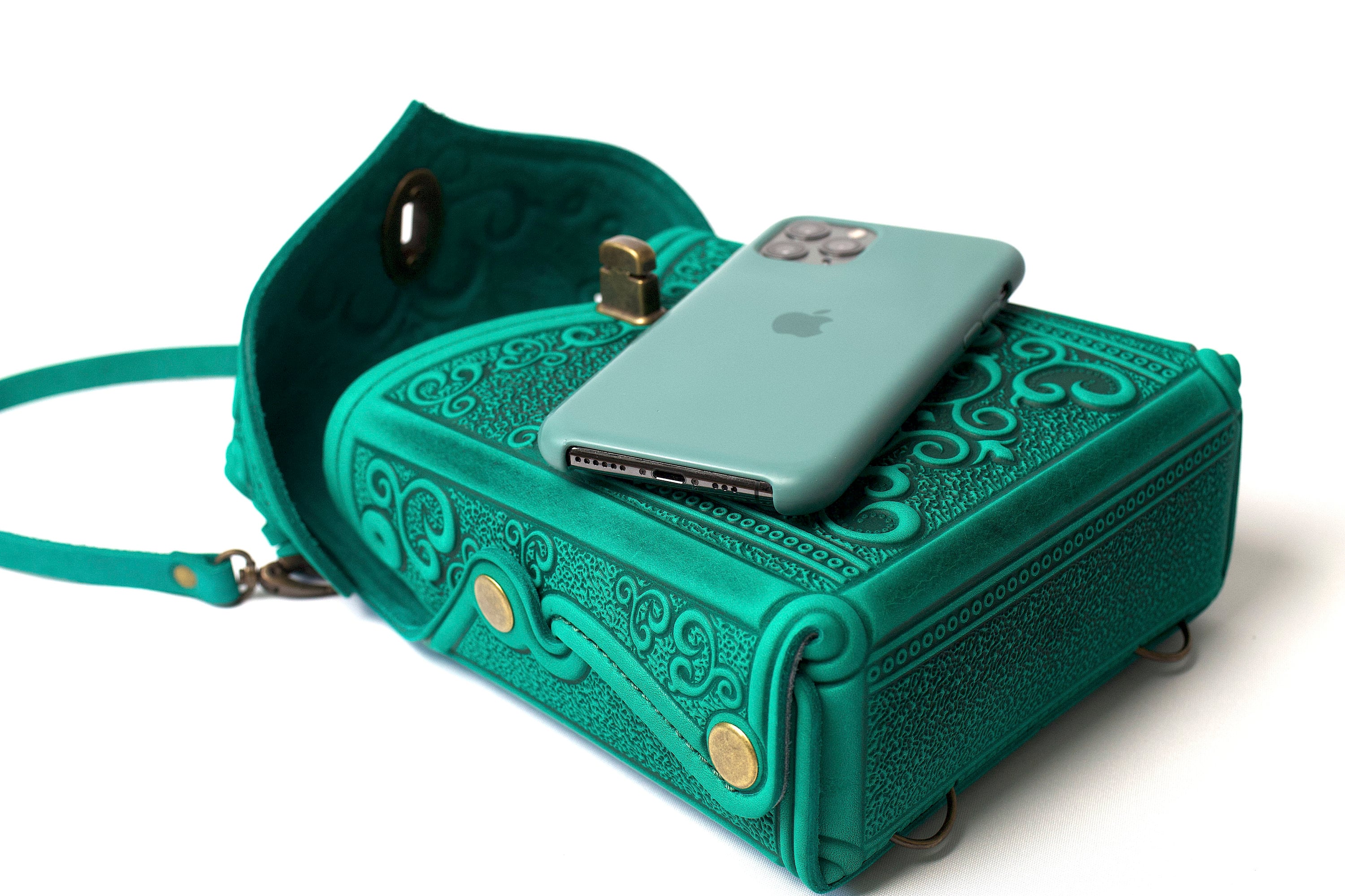 Kelly Green Distressed Leather Convertible Backpack Emerald Kelly Green Mini Leather Backpack Purse: Convertible  main image 2
