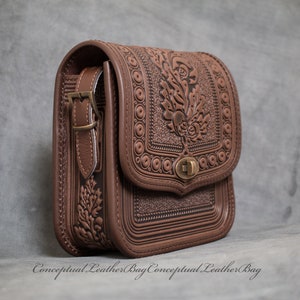 Brown leather bag Crossbody purse Woman tote bag Chocolate handbag Messenger bag Saddle purse Leather purse medium Gift for women