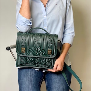 Gift for wife 3rd anniversary, Unisex leather bag, Green crossbody purse, Briefcase for men and women, Messenger bag, Shoulder bag