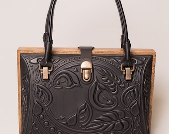 Black leather purse, Top handle bag, Women tote bag, Elegant evening bag, Leather purse with wooden frame, 3rd anniversary gift for wife