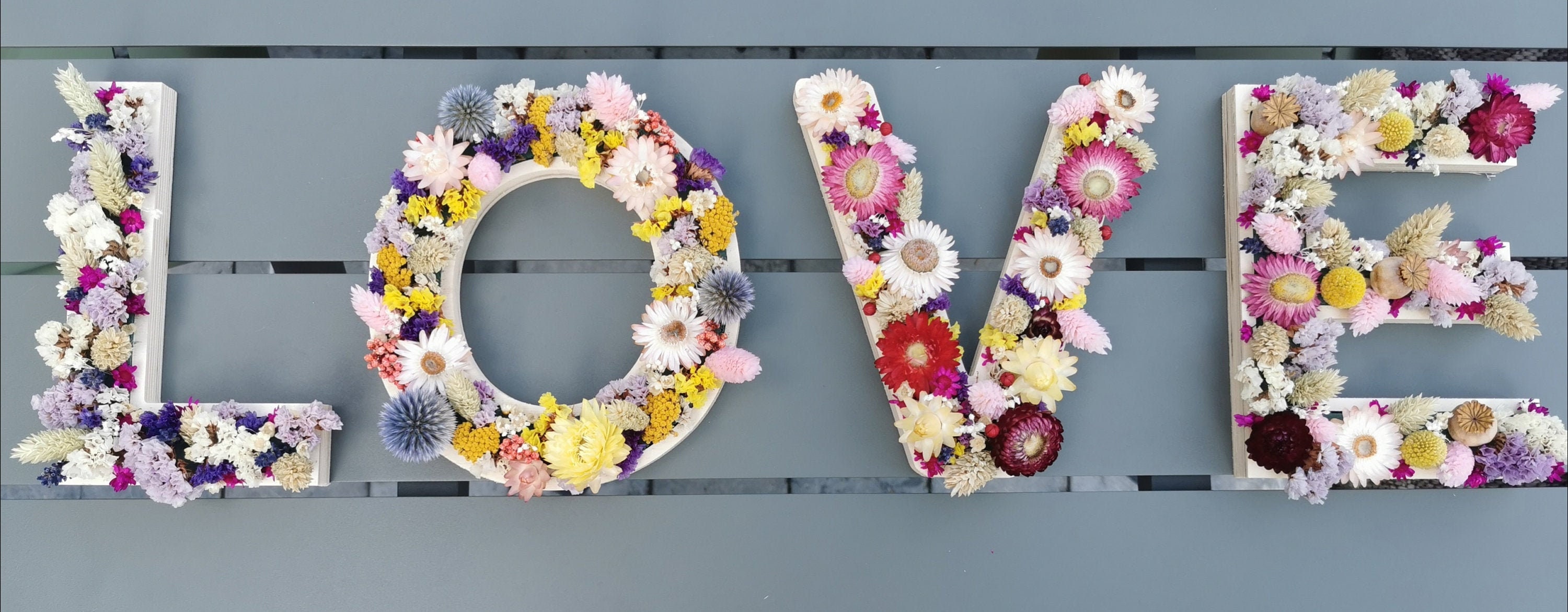 Lettres Fleuries Love