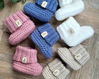 Crochet Baby Booties, Newborn Gift, Baby Clothes, Knitted Baby Booties, Baby Shower Gift, Going Home Outfit, Cute Traditional Baby Gift