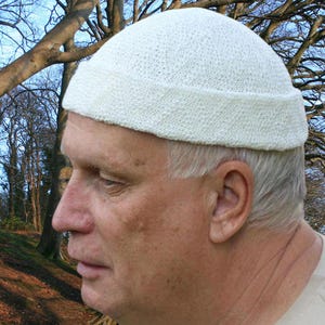 Linen Fisherman Beanie: Knitted Summer Hat for Men