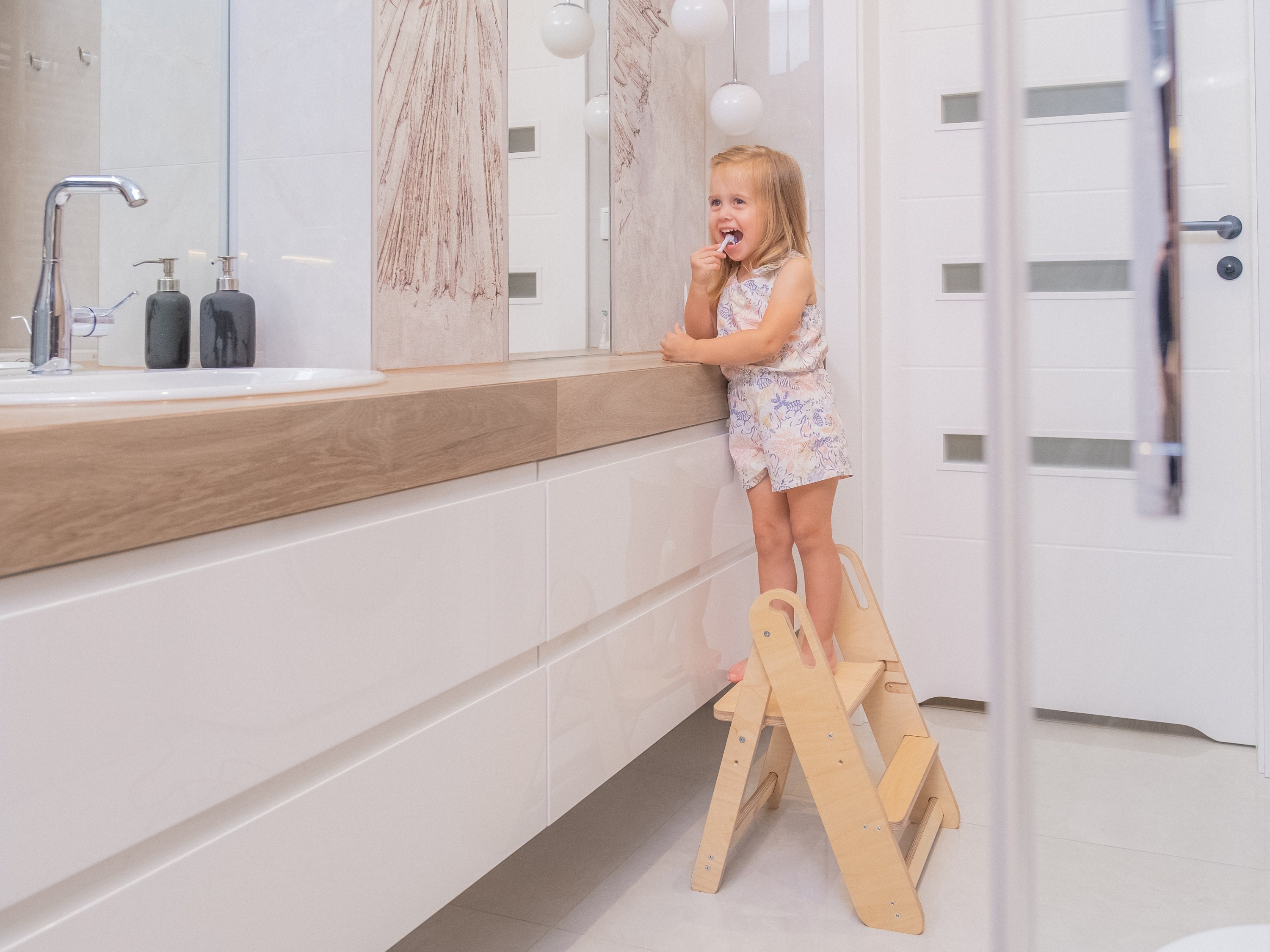 Taburete de cocina, taburete de baño para niños, escalón de inodoro  plegable, auxiliar de baño, silla de bebé, taburete auxiliar, taburete de  madera, escalera para niños pequeños -  México