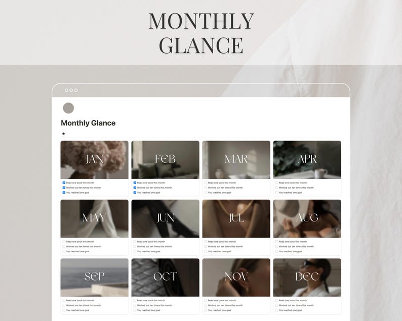K&ouml;nnte beinhalten: Ein digitaler Kalender mit einer monatlichen &Uuml;bersicht. Jeder Monat wird durch ein Quadrat mit einem Foto und dem Monatsnamen in wei&szlig;er Schrift dargestellt. Die Monate sind Januar, Februar, M&auml;rz, April, Mai, Juni, Juli, August, September, Oktober, November und Dezember.