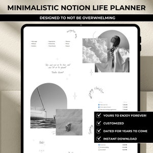 Könnte beinhalten: Eine schwarz-weiße digitale Illustration eines Notion-Lebensplaners mit minimalistischem Design. Der Planer enthält Abschnitte für Navigation, Morgen, Abend und Checklisten. Der Text "Yours to enjoy forever!" ist grün hervorgehoben. Der Text "Customized", "Dated for years to come" und "Instant download" ist grün hervorgehoben.