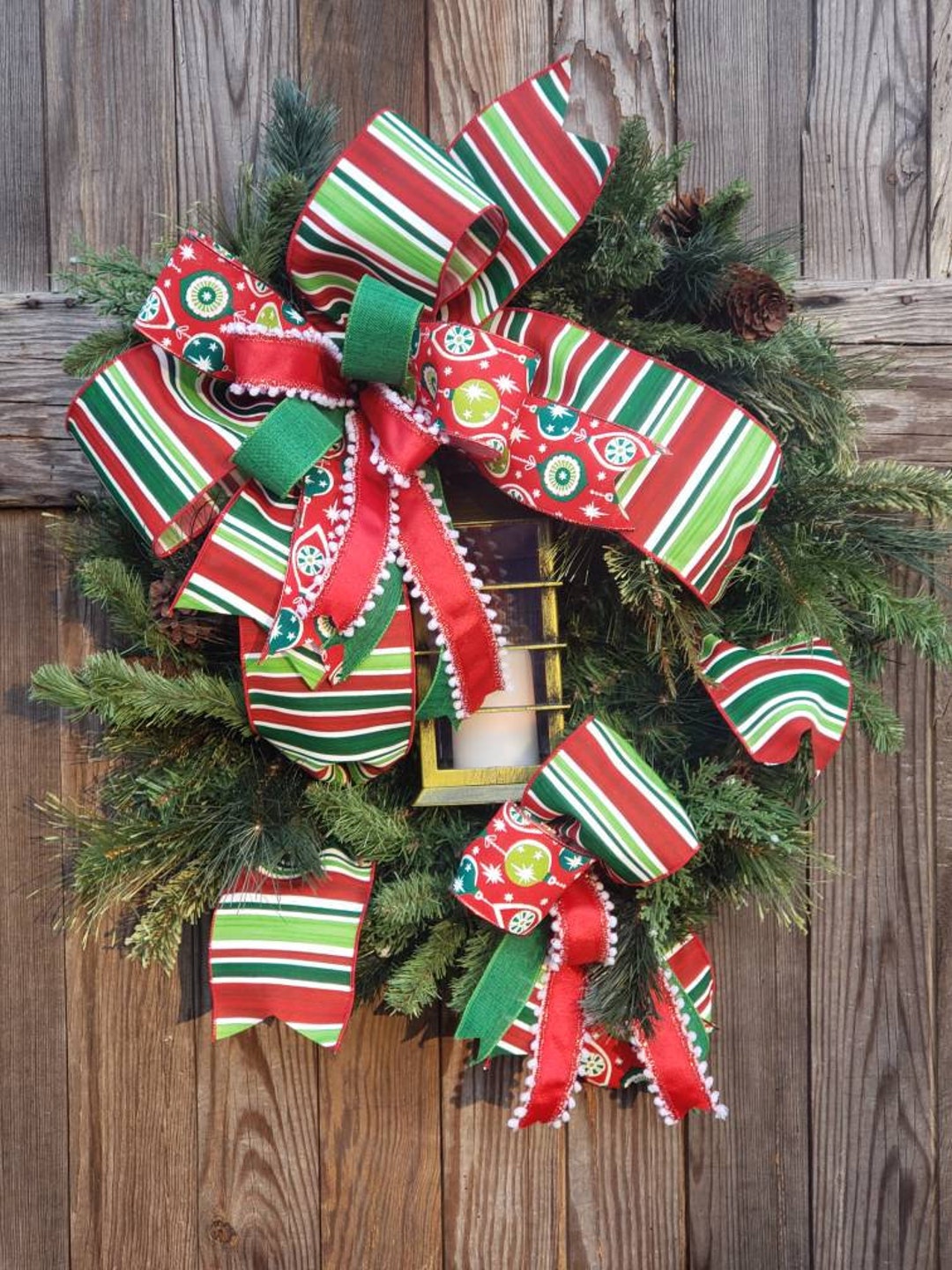Christmas Wreath With Lantern 