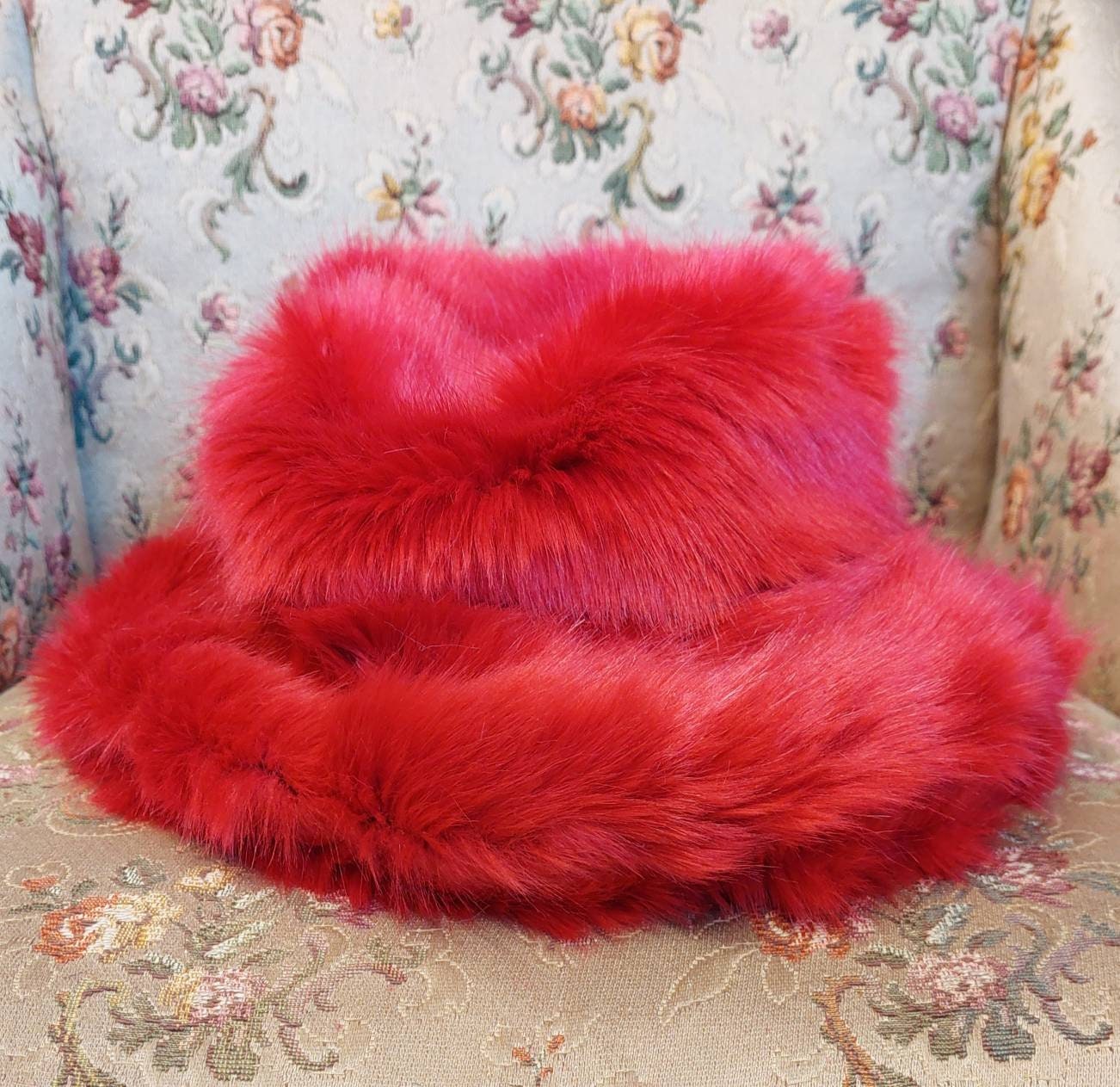 Faux Fur POM POMS, 11cm, RED