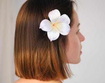 Silk Plumeria Hair Clip – Handmade Tropical Flower Barrette, Summer Hair Accessory