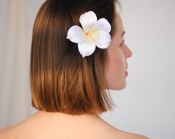 Plumeria Hair Clip Hibiscus Barrette Hawaiian Wedding Accessory Tropical Flower Luau Gift Beach Bride Jewelry Summer Hair Pin