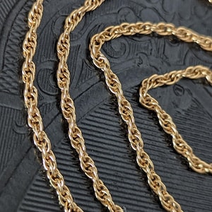 Vintage 18k Solid Gold Double Cable Mesh Chain Necklace 18k Gold Double Cable Mesh Chain Necklace 18ct Double Cable 6.91 g