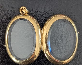 18k Gold Beveled Glass Locket Photo Holder Keepsake Pendant Victorian French 18ct French Victorian Pendant Locket Glass Locket Shaker