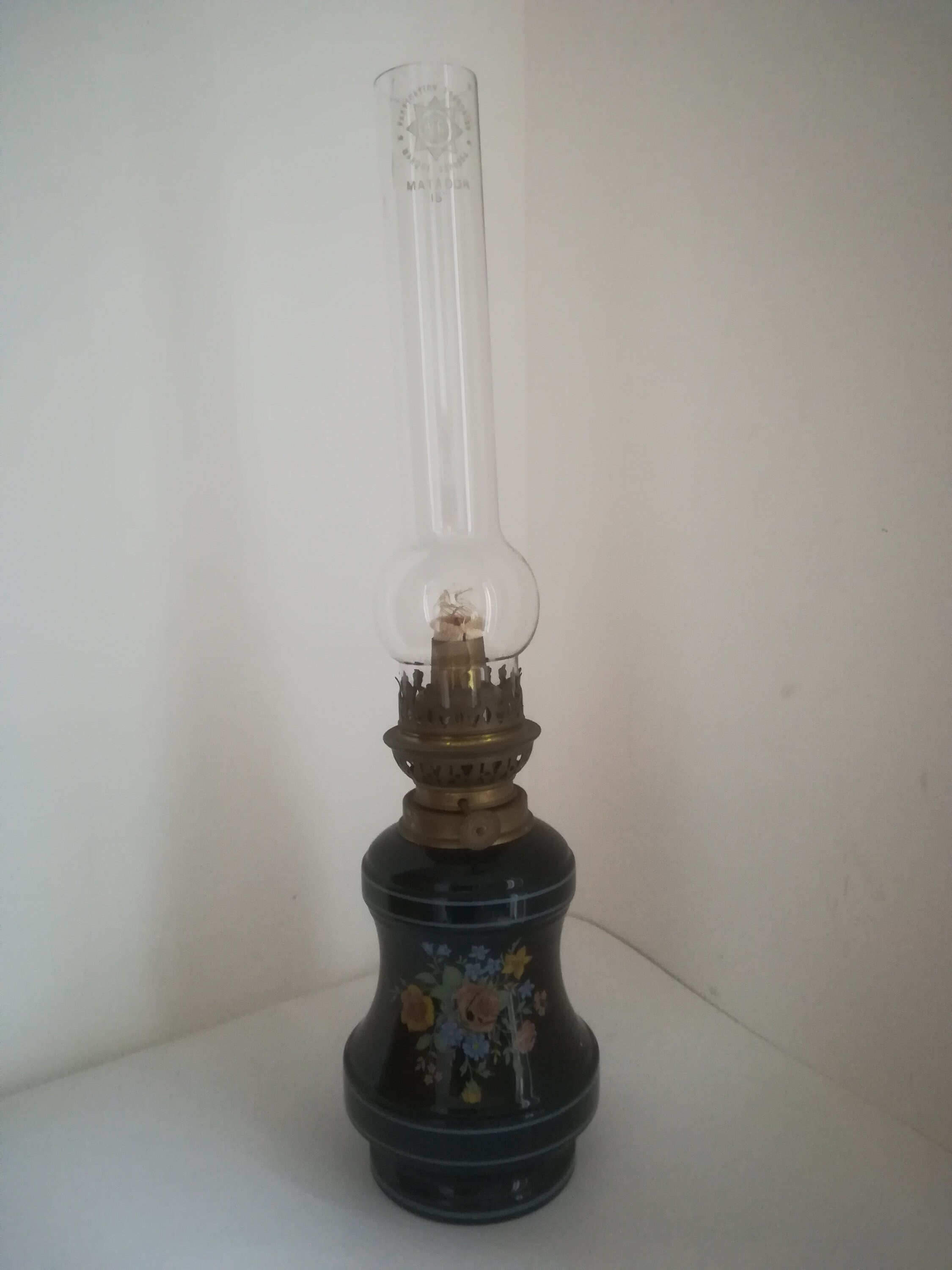 Vintage Lampe à Pétrole Française Jamais Servie, avec Une Mêche Neuve/ Vintage French Oil Lamp Never