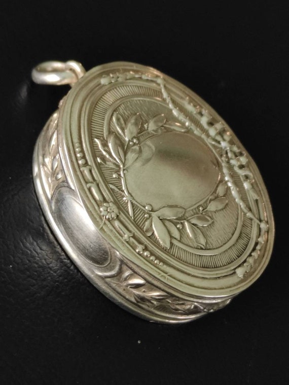 Antique Pill Box Locket Pendant Locket Silver & Verme… Gem