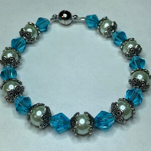 Mint Pearl Bracelet / Sky Blue Crystal Bracelet / Ocean Blue Crystal / Silver Cap Bracelet