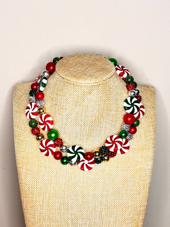 【Monday Edition】24SS HOLIDAY CANDY PEARL NECKLACE Christmas Peppermint Candy Necklace / Green Silver Gold Red