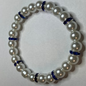 Pearl Bracelet / Pearl with Blue Rhinestones Bracelet / White and Blue Bracelet / White Pearl Stretch Bracelet