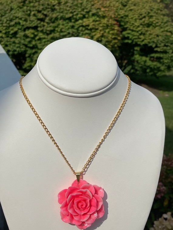 Large Resin Rose Flower Necklace Flower Pendant Necklace