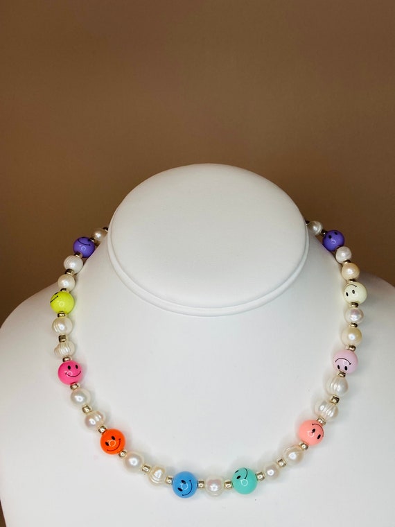 Smiley Face Necklace, Pearl Beaded Choker, Hypoallergenic Jewelry, Y2k  Necklace, Trendy Pearl, Freshwater Pearl Necklace, Handmade Jewelry - Etsy