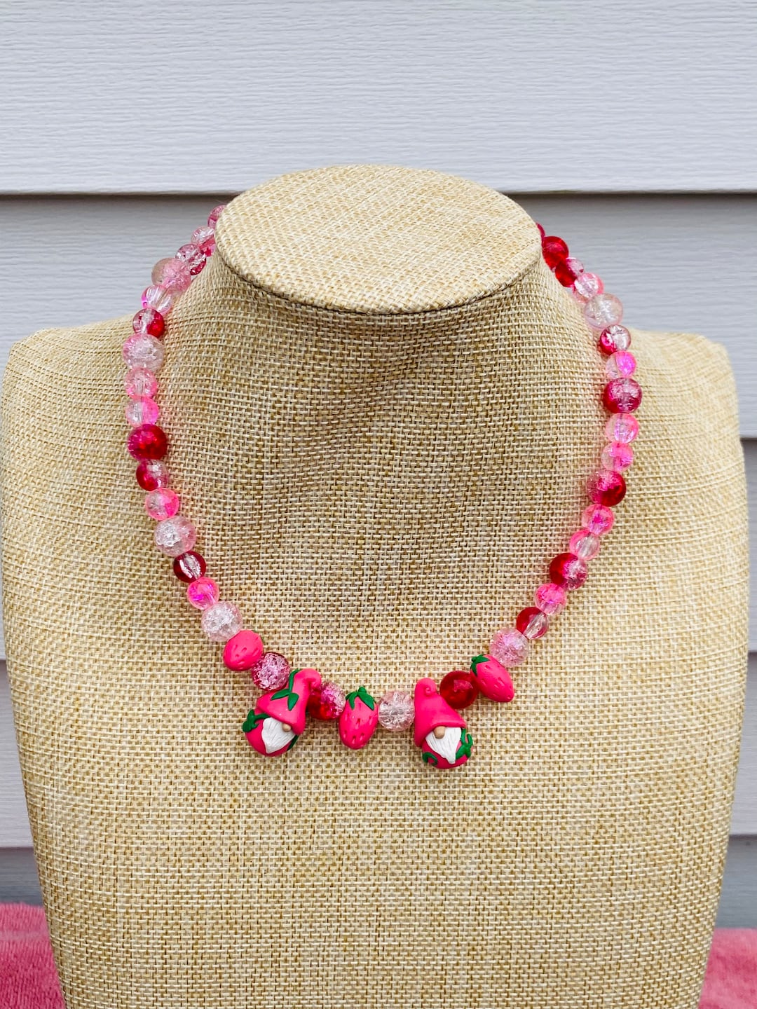 Strawberry bead necklace Clearance