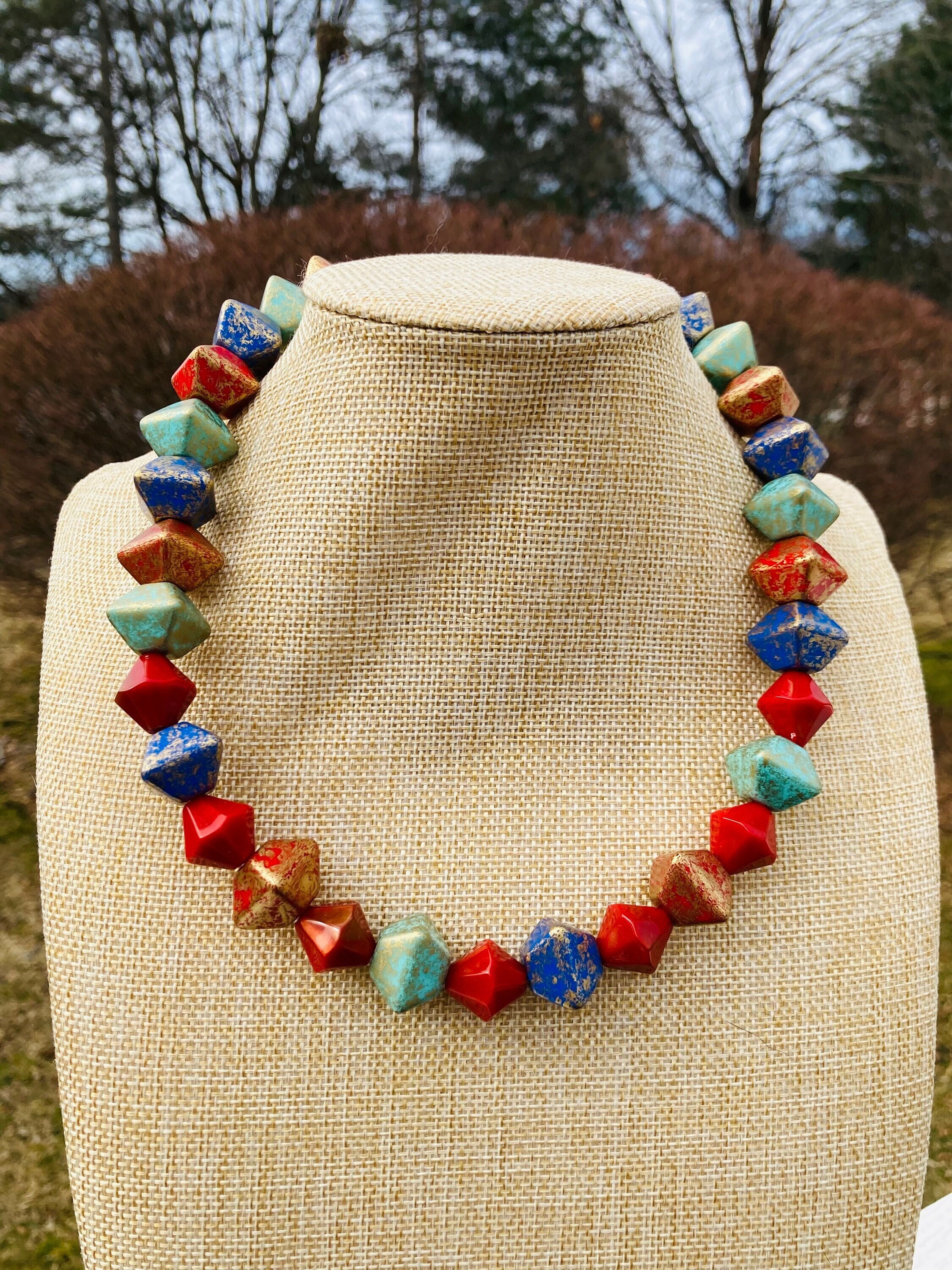 Collana Perline Toni Rosso-verde E Pendente In Legno Di Cocco Con A - Foto 6