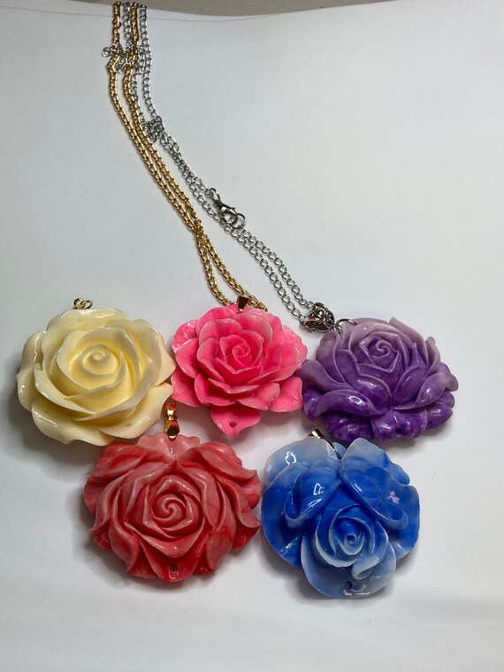 Large Resin Rose Flower Necklace Flower Pendant Necklace