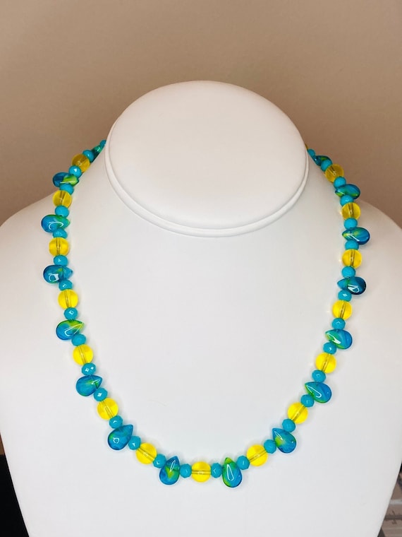 Aqua bead best sale necklace