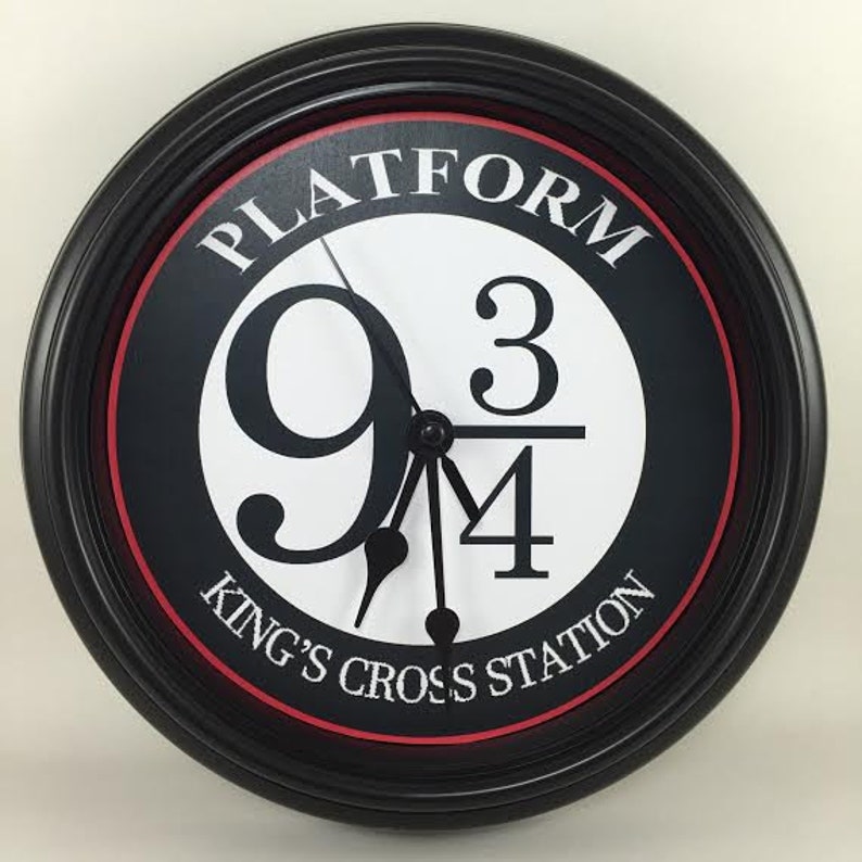 часы платформа 93/4. часы платформа. часы настенные victoria. наручные часы nixon a272-131. часы платформа.