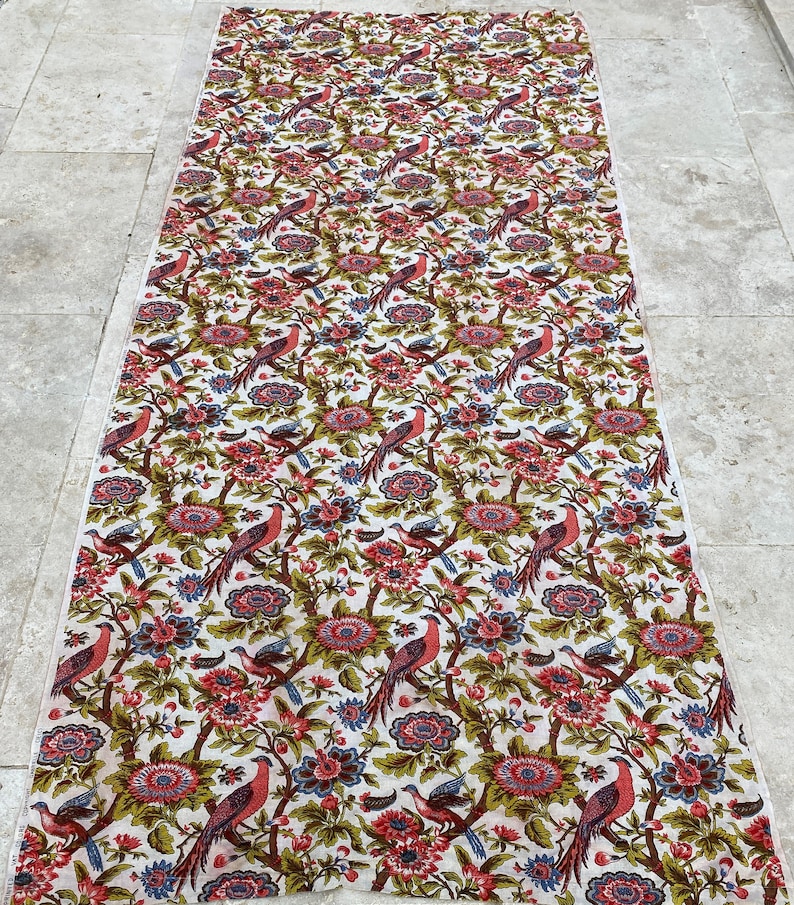 cie Old Indian-flowered linen fabric coupon with Gabrielle birds